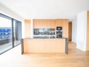 Penthouse T4 c/ 2 Lugares de Garagem no Nautilus IV, em...