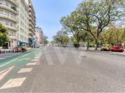 Apart.T4 penthouse com 3 varandas e garagem,com muita...