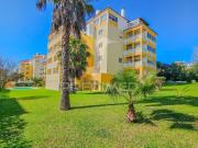 Penthouse T4 com Piscina, garagem e Vista Mar a apenas...