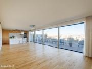 Penthouse T4 com terrao e vistas para o Rio Douro Vila...