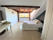 Penthouse to rent in Nueva Andalucia, Marbella