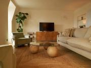 Penthouse with terraces and fireplace in Little Venice