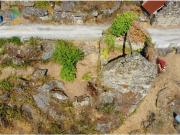 Pequena Ruína para Restauro ou Estacionamento Paredes do...