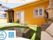 Perafita Yellow House EcoHost
