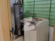 Perfect 2300 Square Feet Flat In Tariq Road For rent...