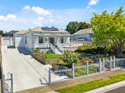 Perfect Blend of Old Charm & Modern Comfort