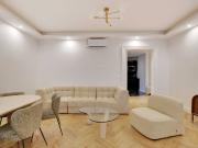 Perfect & charming flat conveniently located in the 8th
