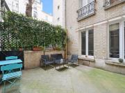 Perfect Elegant Ground Floor Apartment on Rue Général...