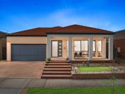 Perfect Family Home In Walking Distance to Craigieburn...