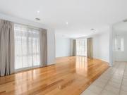 Perfect Family Home walking distance to Bentons Junior...