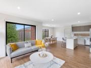 Perfect Family Living in Alamanda School Zone