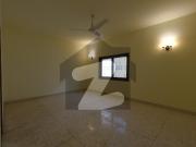 Perfect On Excellent Location 500 Square Yards House In...