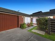 Perfect Start or Easy Investment in Central Cranbourne