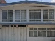 PERFECTA PROPIEDAD UBICADA EN C. de Curinda 129, La...