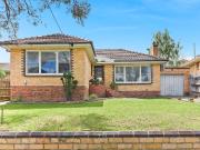 Perfectly Positioned 3 Bedroom home