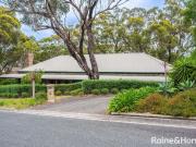 Perfectly Presented Family Home 8 Month Rental Choice of...