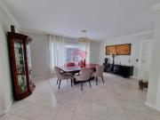 Perfeita Casa com 4 Quartos e Piscina na Barra da Tijuca!