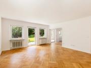 Perfekt für Familien: Soeben hochwertig renoviertes...