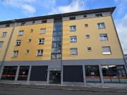 + + perfekt geschnittene 2 Zimmer Wohnung mit Terrasse + +