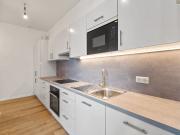 Perfekt sanierte 2 Zimmer Altbauwohnung mit Garten in...