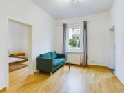 Perfekte Stadtlage: Renovierte teilmobilierte 2 Zimmer...
