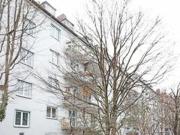 Perfekter Start für junge Menschen, charmante...