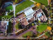 Incroyable maison d'architecte à 5mn de Périgueux...