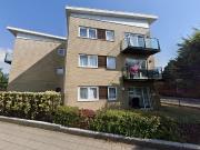 Perrymans Farm Road, Ilford IG2, 2 bed flat to rent,...