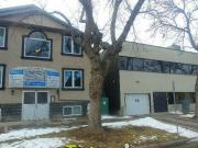 Pet friendly 1 bedroom apartment close to downtown amenities