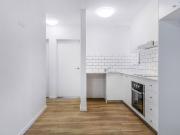 Pet Friendly 2 Bedroom Unit with Private Courtyard and...