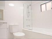 PET FRIENDLY Chic & Stylish Modern Security Apartment