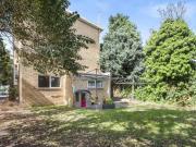 Pet friendly neat and tidy 2 bed, 1 bath apartment, 1...