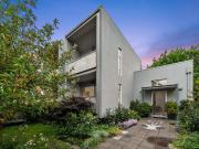 Peter Byfield Elegance