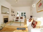 Petersham Road, Richmond, Surrey TW10, 3 bed maisonette...