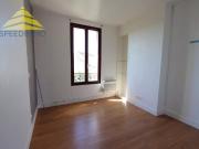 Petit appartement à Mandres les Roses