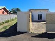 PETITE MAISON AVEC 1 CHAMBRE, JARDIN