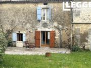 Petite maison en pierre située entre Mareuil et La...