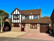 Pevensey Way, Camberley GU16, 4 bed detached house to...