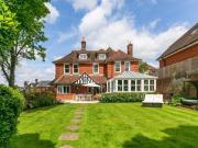 Pewley Hill, Guildford, 6 Bedroom Detached