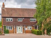 Pewsey Road, The Old Barnyard, Rushall, 4 Bedroom Semi...