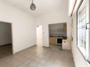 PH 3 Ambientes San Cayetano con Patio Luminoso