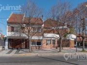 PH 4 amb con jardin con ingreso independiente con garage...