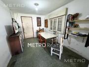 PH al frente con entrada individual y jardín, todo en...