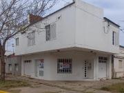 PH DE 2 DEPARTAMENTOS, LOCAL COMERCIAL Y COCHERA