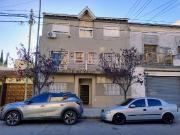 PH EN VENTA 2 AMBIENTES AL FRENTE CON PATIO UF1