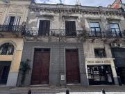 PH EN VENTA A REFACCIONAR CON TERRAZA Y PATIO. SAN TELMO