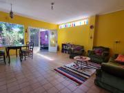 PH EN VENTA al frente con patio y cochera