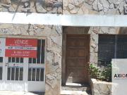 CASA EN VENTA CON COCHERA LA PLATA