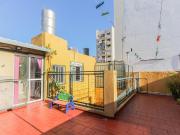 PH EN VENTA CON PATIOS Y TERRAZA