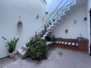 PH INDEPENDIENTE EN VENTA DE 3 DORM. Y COCHERA